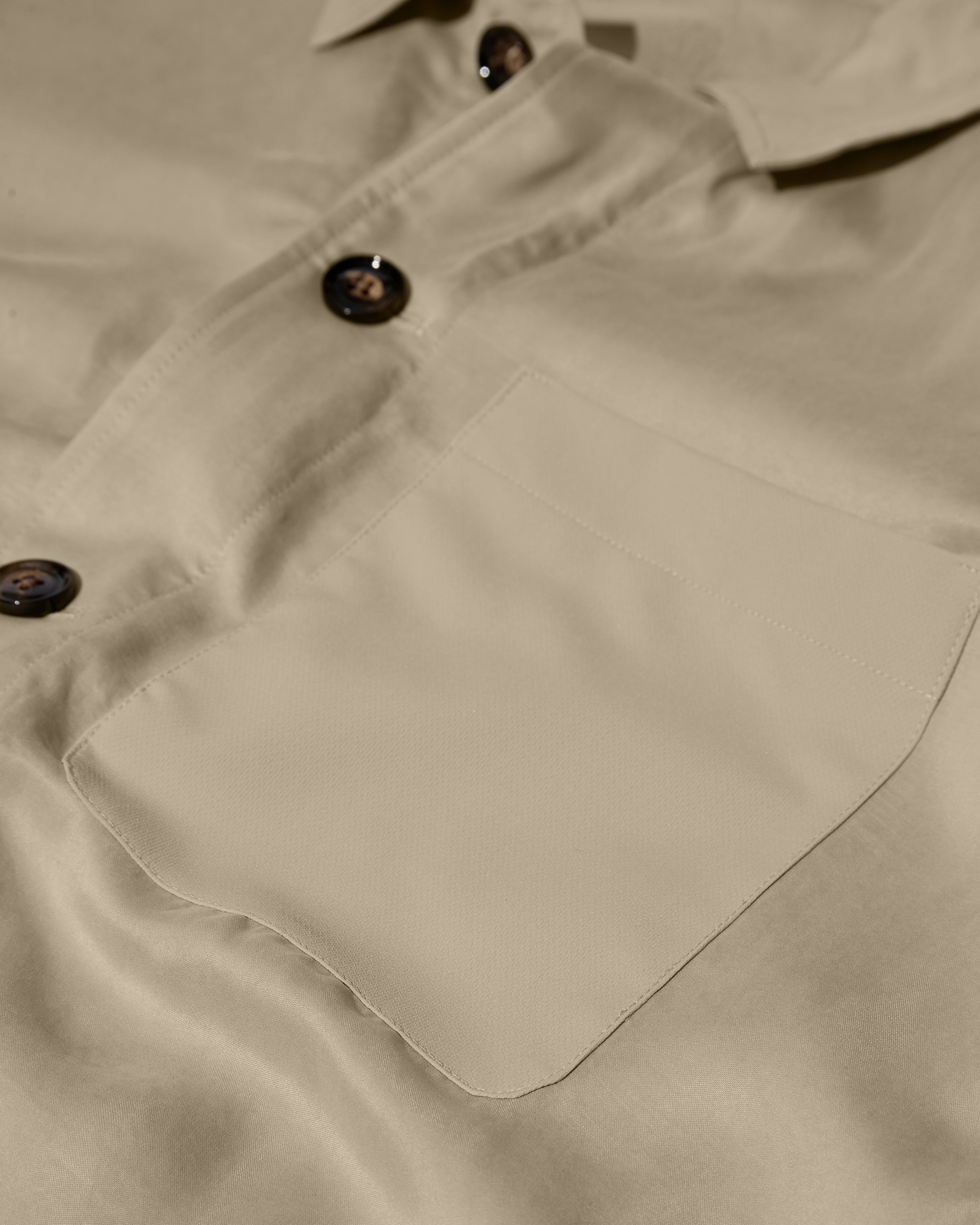 Modelshot / Warm Kit / Detail